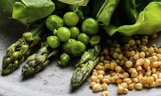 Food-Field-Table-salad-crPauliusMusteikis-07282016.jpg