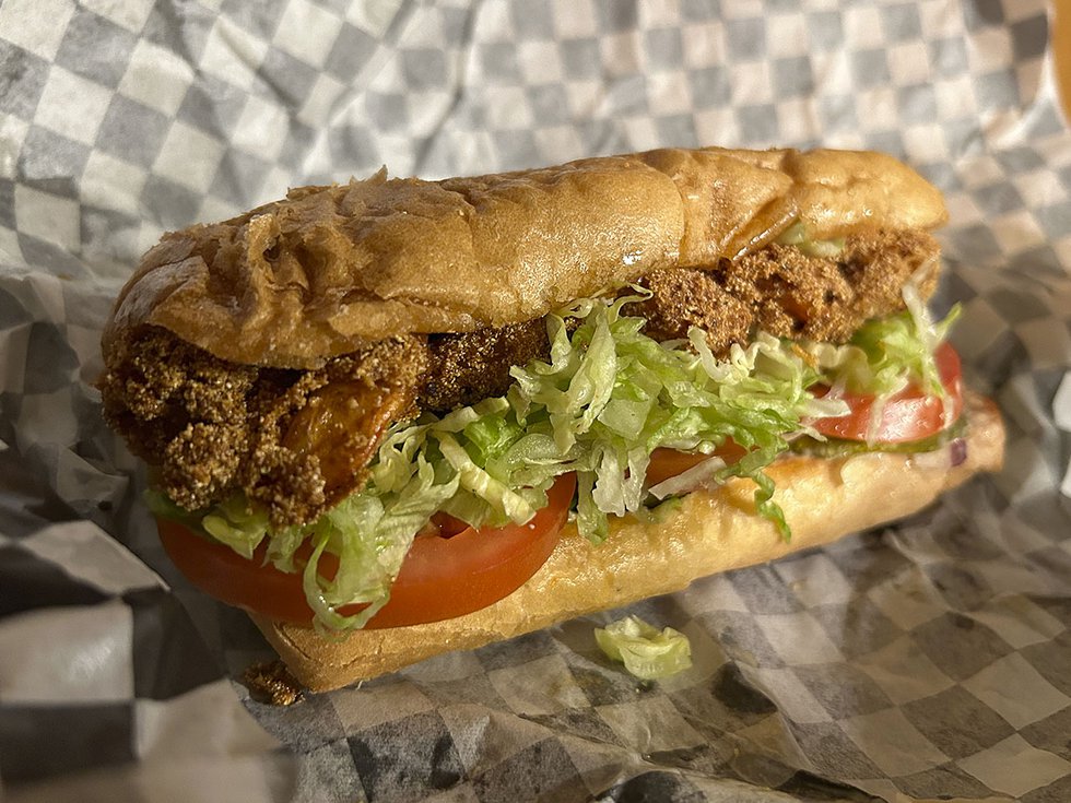 Food-Hanks-Shrimp-Po-Boy_crKyleNabilcy-04042024.jpg