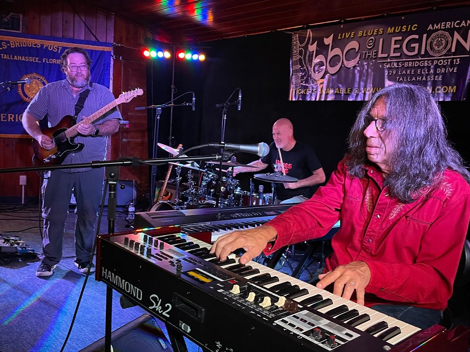 The three members of the Bruce Katz Band on stage.