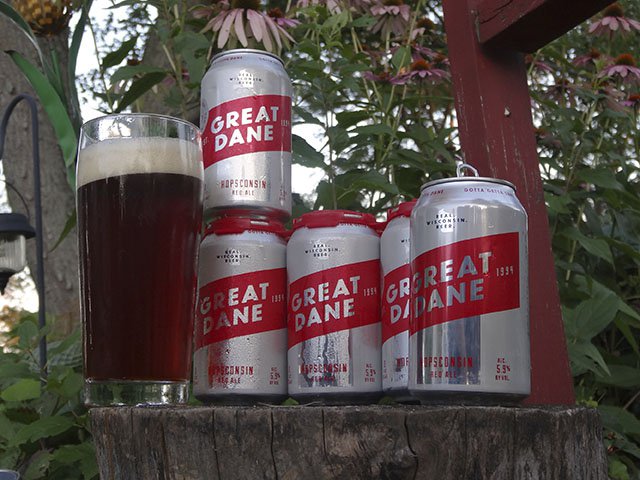 Beer-GreatDaneHopsconsin-crRobinShepard-08202015.jpg