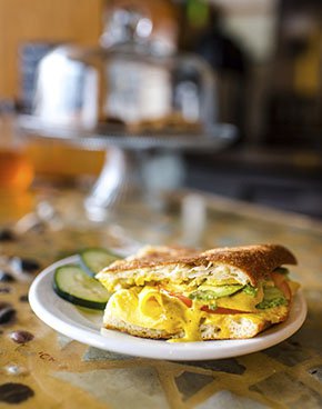 BreakfastSandwiches-MermaidCafe-290px-crPauliusMusteikis2015.jpg