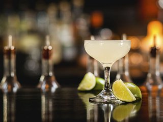 Cocktail-Gibs-Classic-Gimlet-crLauraZastrow-03172016.jpg