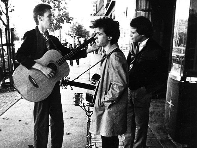 Music-Violent-Femmes-1982-12152016.jpg