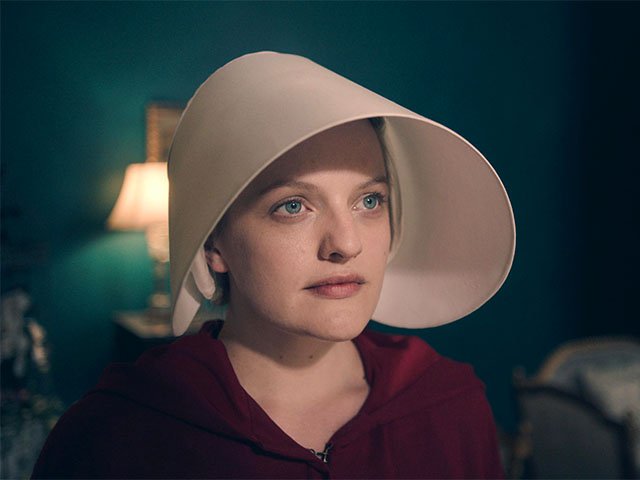 Screens-Handmaids-Tale-05042017.jpg