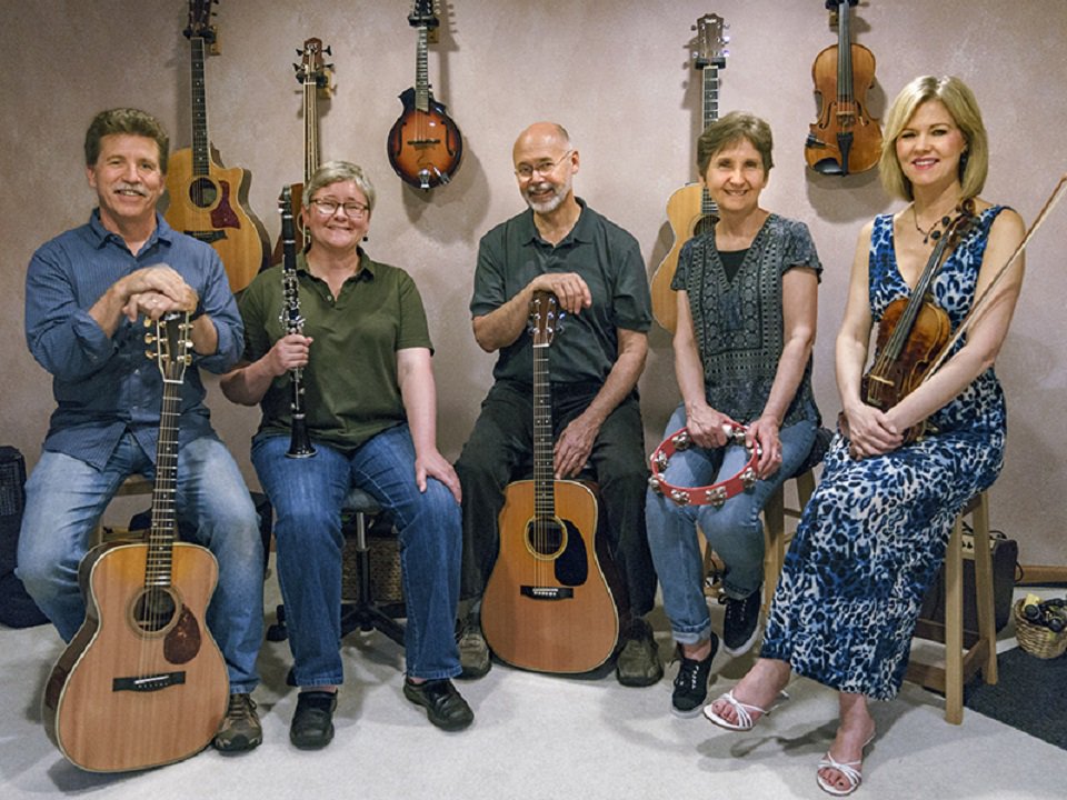 Common Chord (from left): Bruce Buttel, Faye Bruggink, Michael Bryant, Delores Jenison, Tracy Jane Comer.