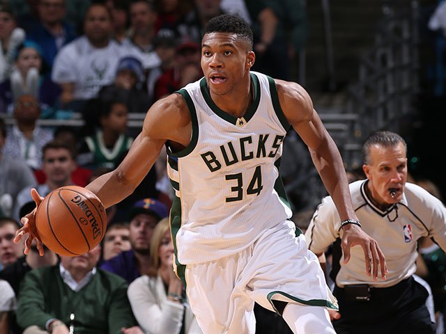 Sports-GiannnisAntetokounmpo-Bucks-crMilwaukee BucksNBAE-10122017.jpg