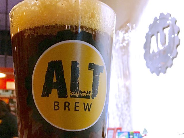 Beer-Alt-Brew-Blackwater-Scotch-Ale-crRobinShepard-01102018.jpg