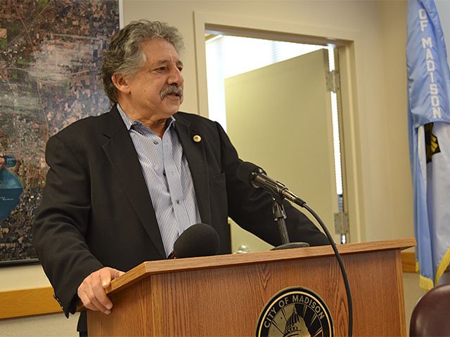 News-Soglin-governor-01102018