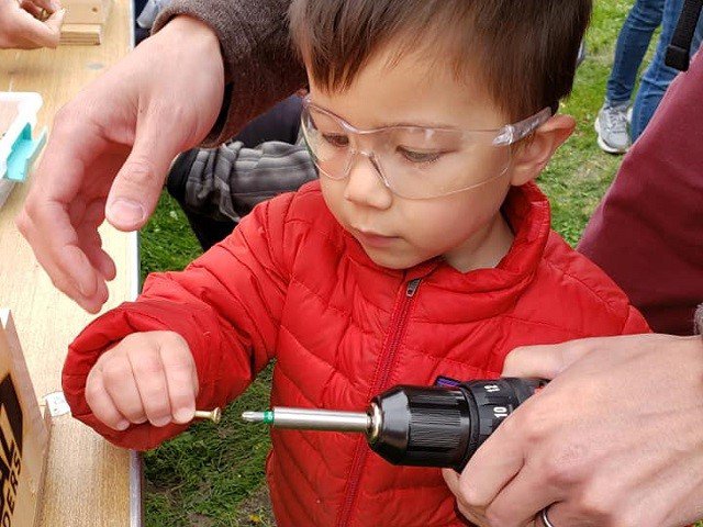 Kids Building Wisconsin