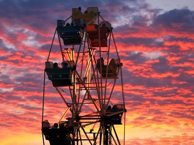 music-Fete-Ferris-Wheel-at-Sundown.jpg