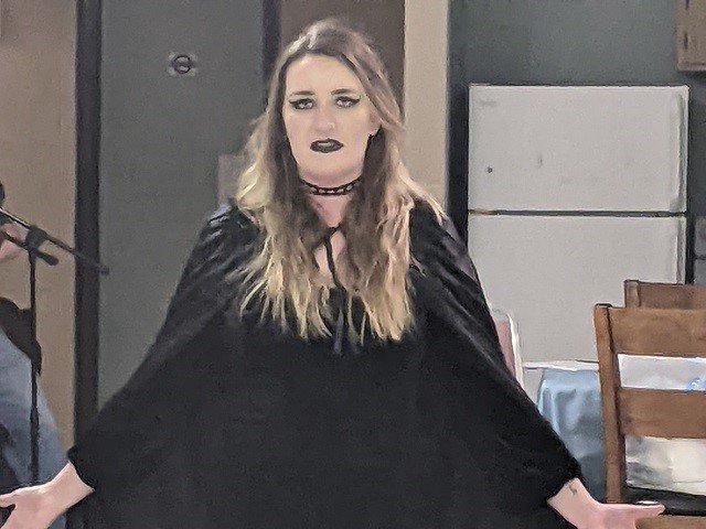 Hannah Ripp-Dieter as The Witch.