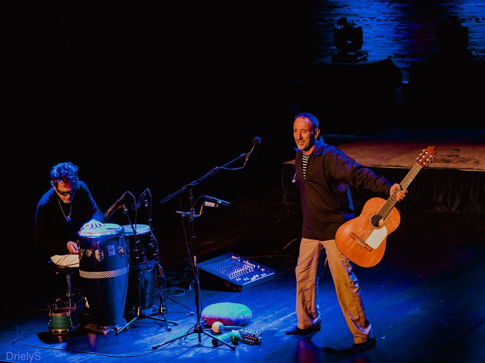 Tommy Larkins (left) and Jonathan Richman on stage.